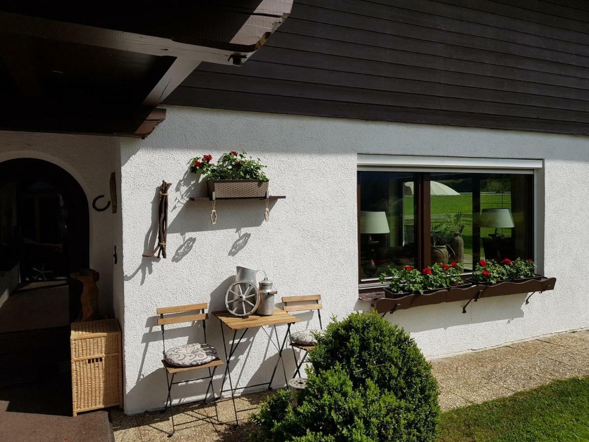 Apartmenthaus Lärchenhof Ehrwald Exterior foto