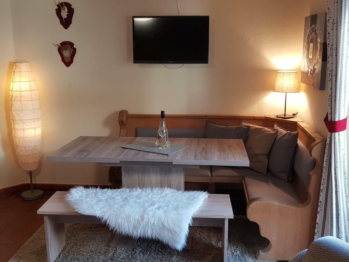 Apartmenthaus Lärchenhof Ehrwald Exterior foto